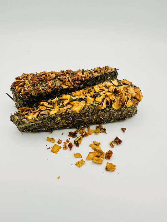 Natural Nibbles Carrot & Parsnip nibble bar