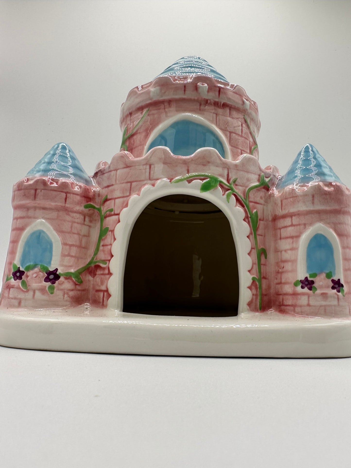 Fairy Castle Ceramic Hide